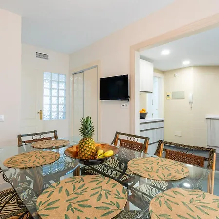 Aquamijas Retreat - Modern Comfort Near Aguamijas Water Park Apartment *