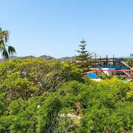 Apartman Aquamijas Retreat - Modern Comfort Near Aguamijas Water Park