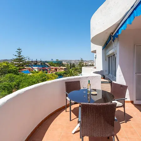 Aquamijas Retreat - Modern Comfort Near Aguamijas Water Park Appartement *