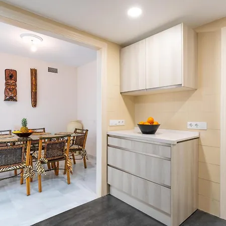 Aquamijas Retreat - Modern Comfort Near Aguamijas Water Park *