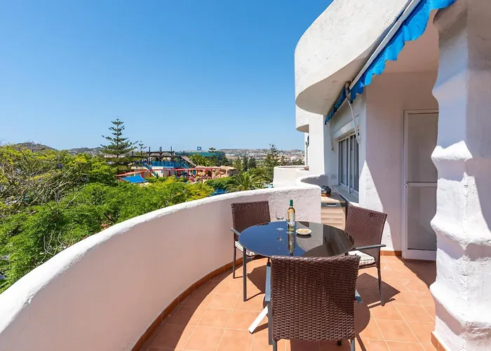 Aquamijas Retreat - Modern Comfort Near Aguamijas Water Park Apartman *