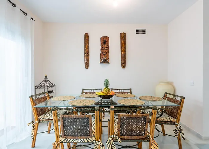 Aquamijas Retreat - Modern Comfort Near Aguamijas Water Park *