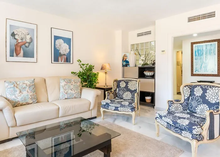 Apartment Aquamijas Retreat - Modern Comfort Near Aguamijas Water Park *