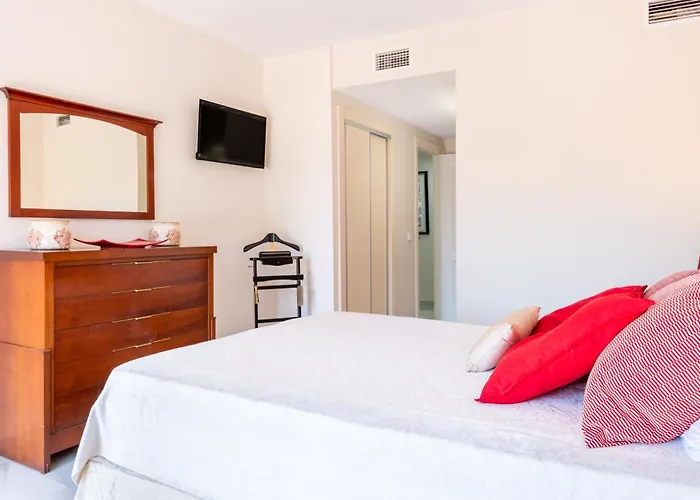 Apartman Aquamijas Retreat - Modern Comfort Near Aguamijas Water Park Fuengirola