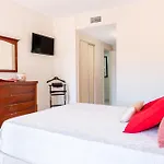 Apartment Aquamijas Retreat - Modern Comfort Near Aguamijas Water Park Fuengirola